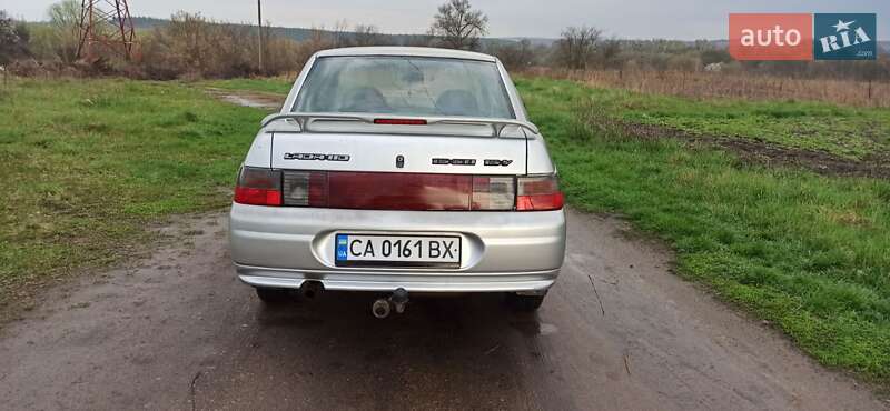 Седан ВАЗ / Lada 2110 2004 в Корсуне-Шевченковском