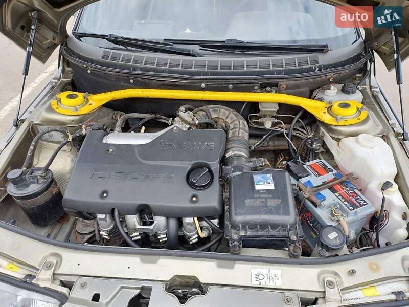 Седан ВАЗ / Lada 2110 2001 в Килии