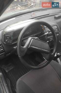 Седан ВАЗ / Lada 2110 2001 в Змиеве