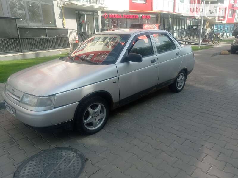 Седан ВАЗ / Lada 2110 2002 в Черновцах