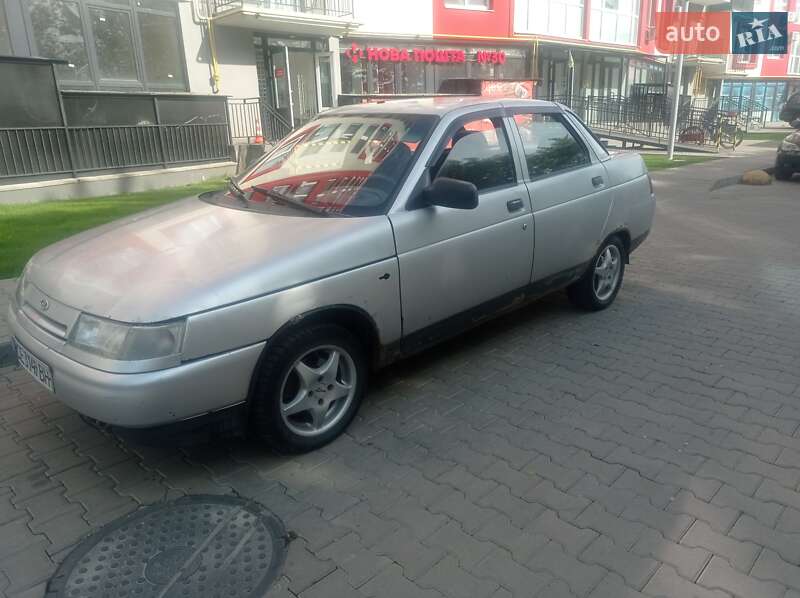 Седан ВАЗ / Lada 2110 2002 в Черновцах