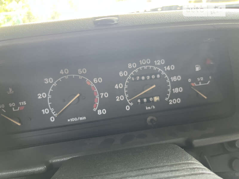 Седан ВАЗ / Lada 2110 2000 в Ужгороді