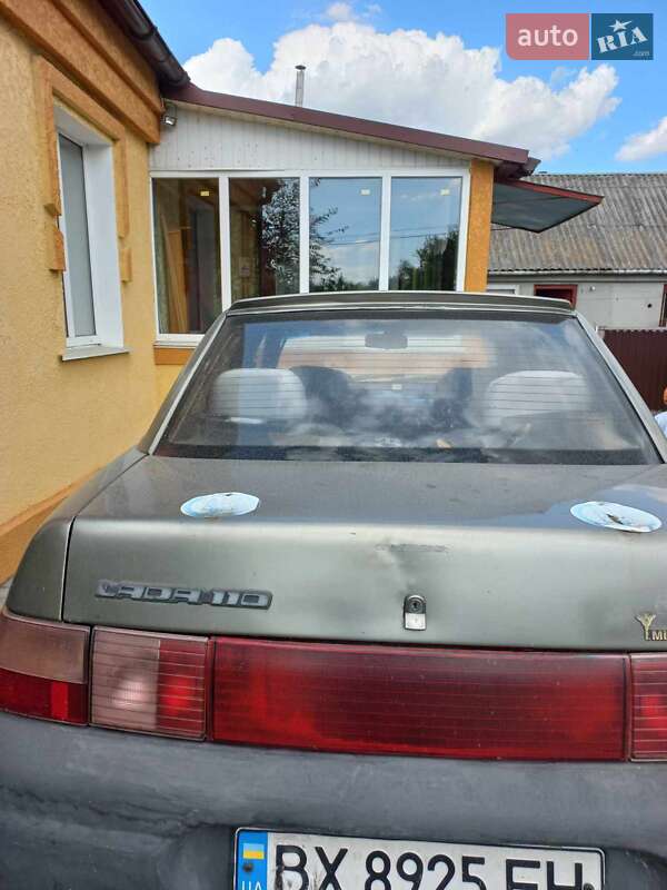 Седан ВАЗ / Lada 2110 2000 в Хмельницком