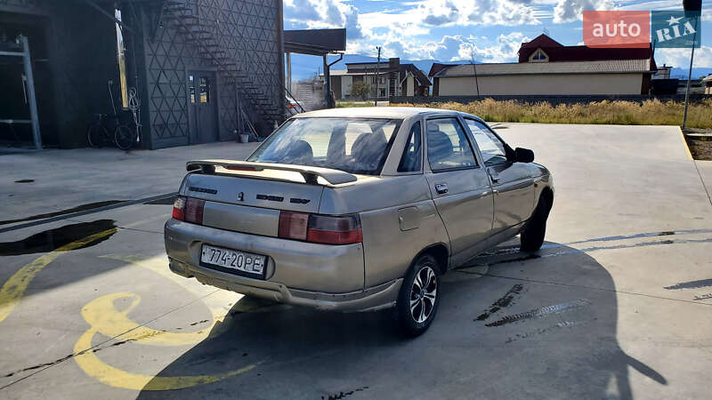 Седан ВАЗ / Lada 2110 2002 в Ивано-Франковске