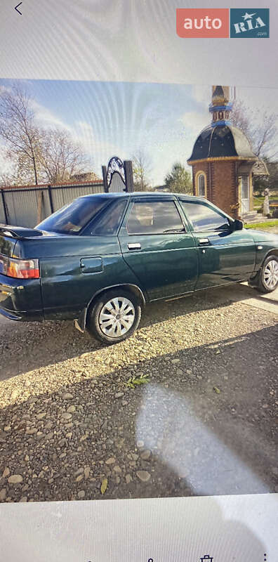 Седан ВАЗ / Lada 2110 2004 в Снятине