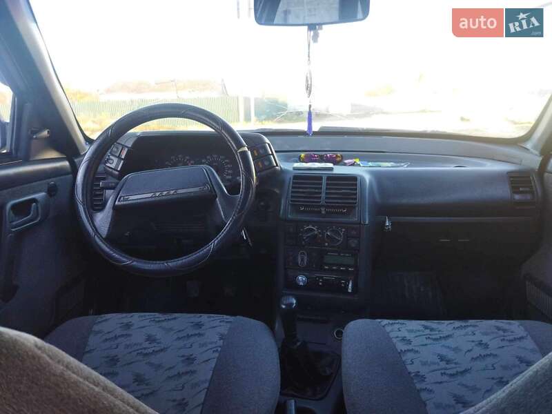 Седан ВАЗ / Lada 2110 2005 в Каневе фото 7 Седан ВАЗ / Lada 2110 2005 в Каневе
