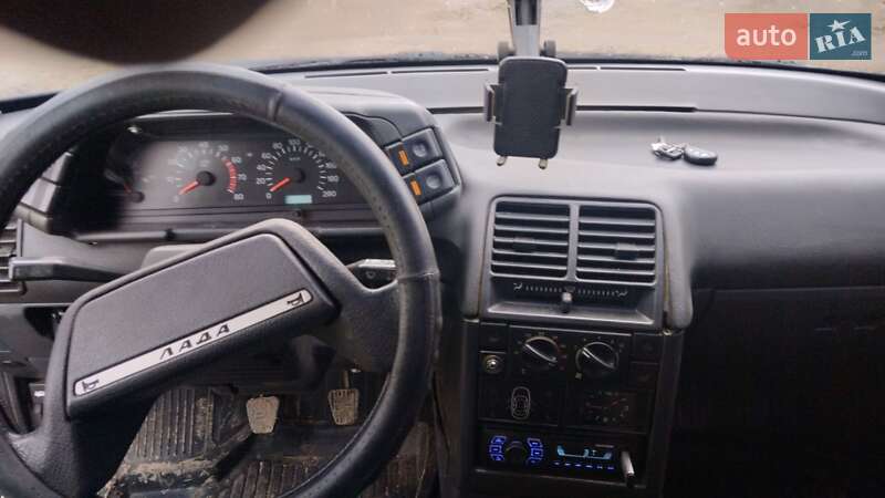Седан ВАЗ / Lada 2110 2001 в Николаеве
