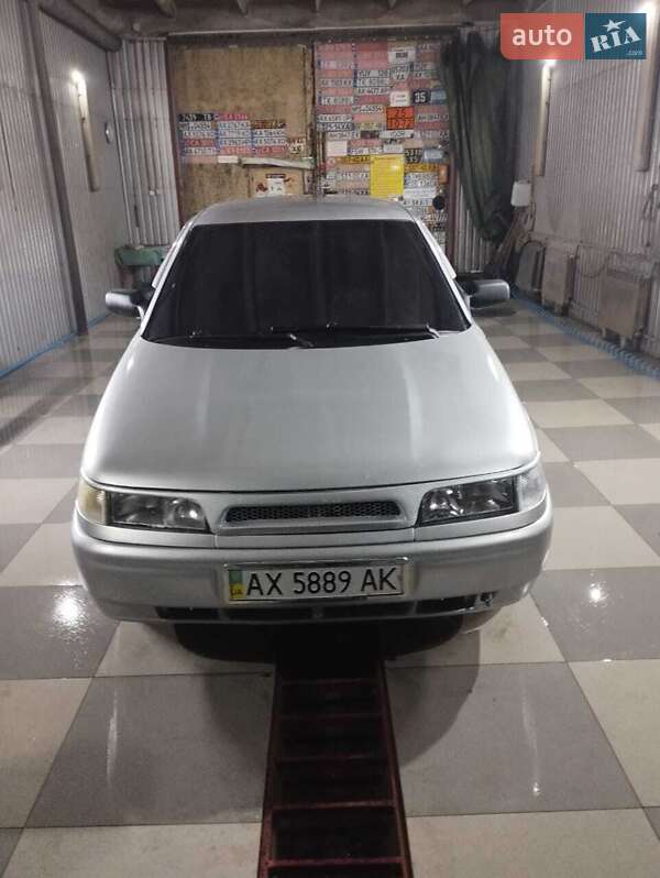 Седан ВАЗ / Lada 2110 2005 в Первомайске