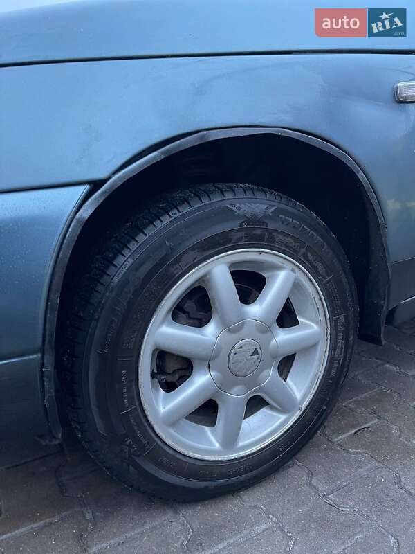 Седан ВАЗ / Lada 2110 2001 в Дубно