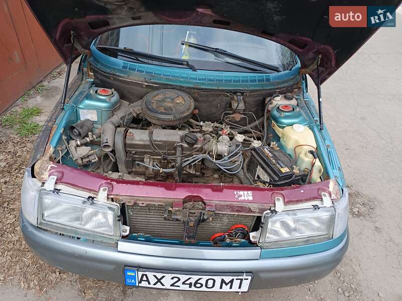 Седан ВАЗ / Lada 2110 2000 в Лозовой