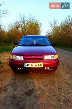 Седан ВАЗ 2110 2002 в 