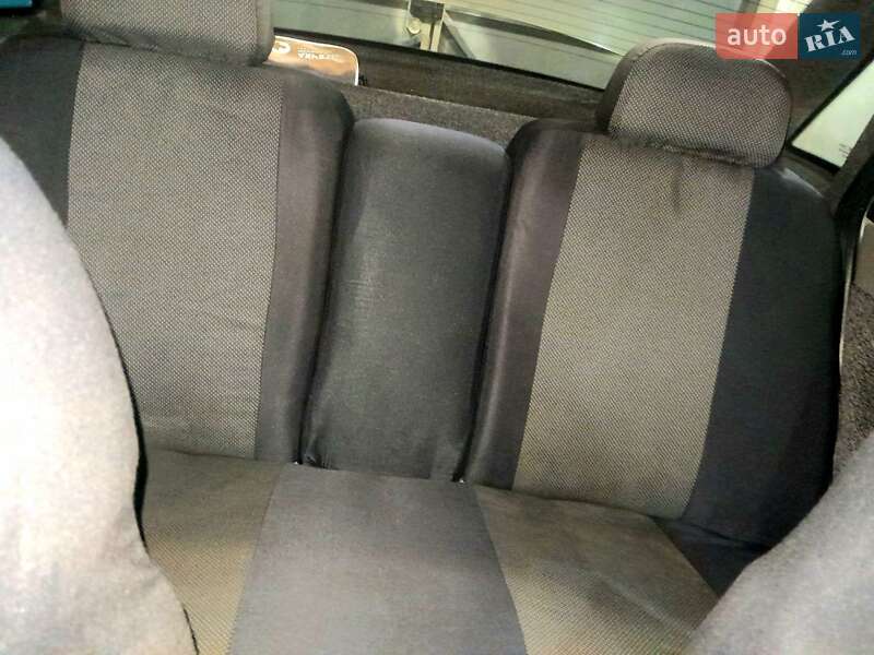 Седан ВАЗ / Lada 2110 2003 в Раздельной фото 6 Седан ВАЗ / Lada 2110 2003 в Раздельной