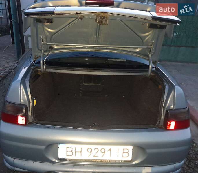 Седан ВАЗ / Lada 2110 2003 в Раздельной