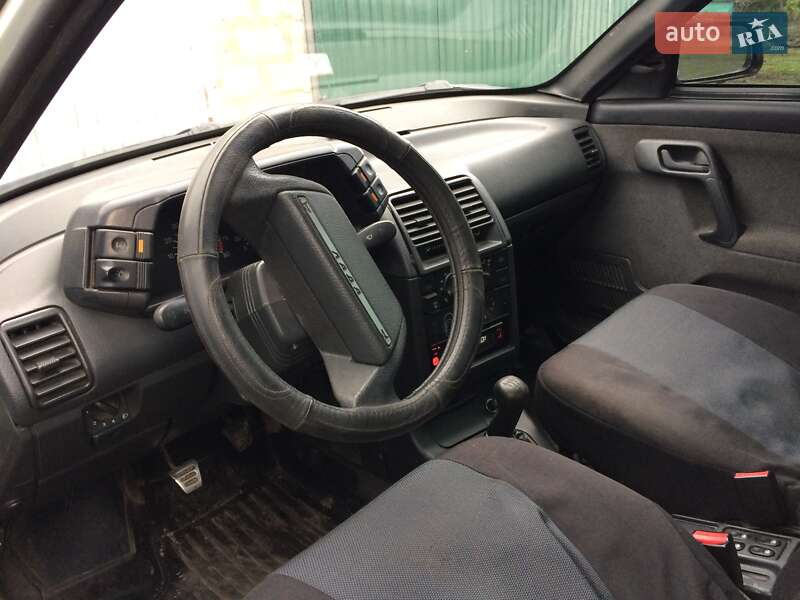 Седан ВАЗ / Lada 2110 2005 в Староконстантинове