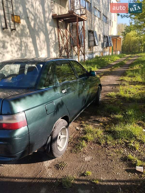 Седан ВАЗ / Lada 2110 2004 в Калуші