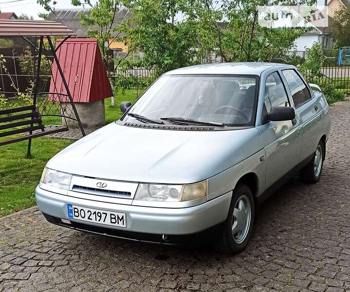 Седан ВАЗ / Lada 2110 2001 в Шумске