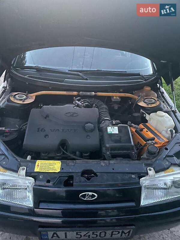 Седан ВАЗ / Lada 2110 2006 в Згуровке