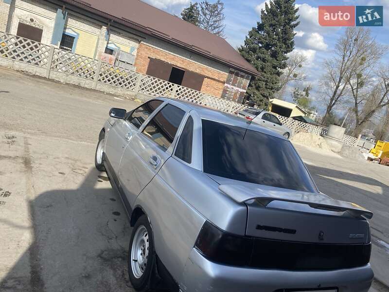 Седан ВАЗ / Lada 2110 2002 в Новомосковске