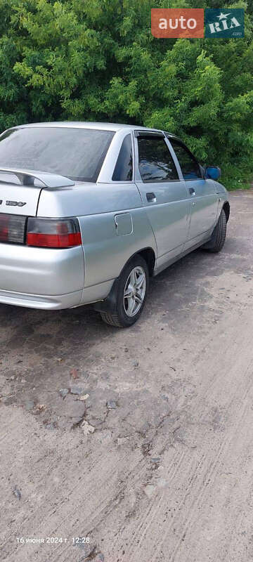 Седан ВАЗ / Lada 2110 2004 в Мене