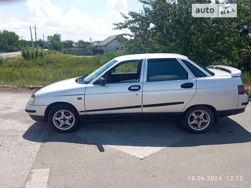 Седан ВАЗ / Lada 2110 2002 в Павлограде