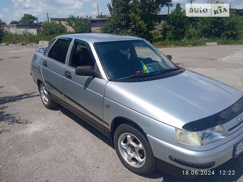 Седан ВАЗ / Lada 2110 2002 в Павлограде