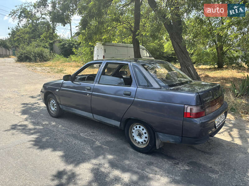 Седан ВАЗ / Lada 2110 2000 в Одессе