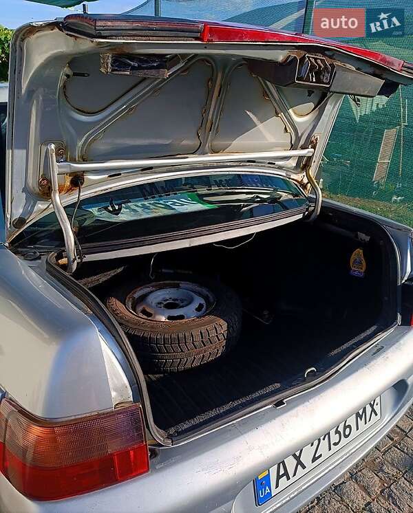 Седан ВАЗ / Lada 2110 2001 в Краснокутске