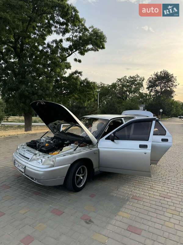 Седан ВАЗ / Lada 2110 2003 в Измаиле