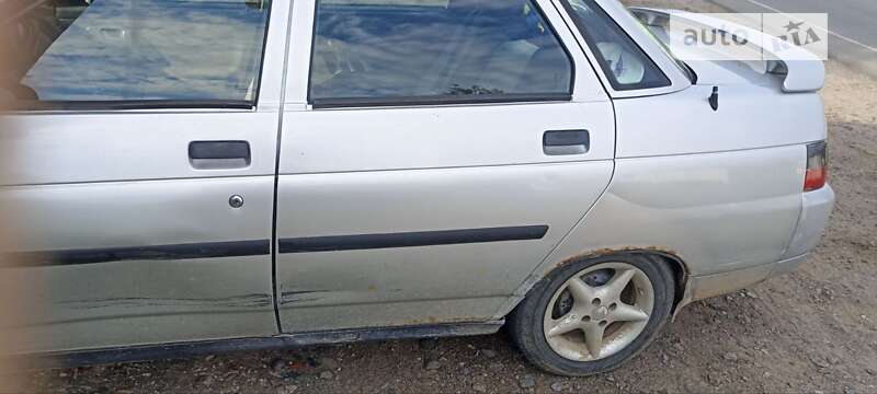 Седан ВАЗ / Lada 2110 2003 в Баре фото 3 Седан ВАЗ / Lada 2110 2003 в Баре