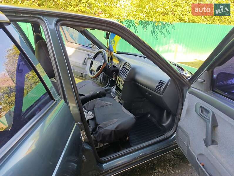 Седан ВАЗ / Lada 2110 2009 в Черкасах