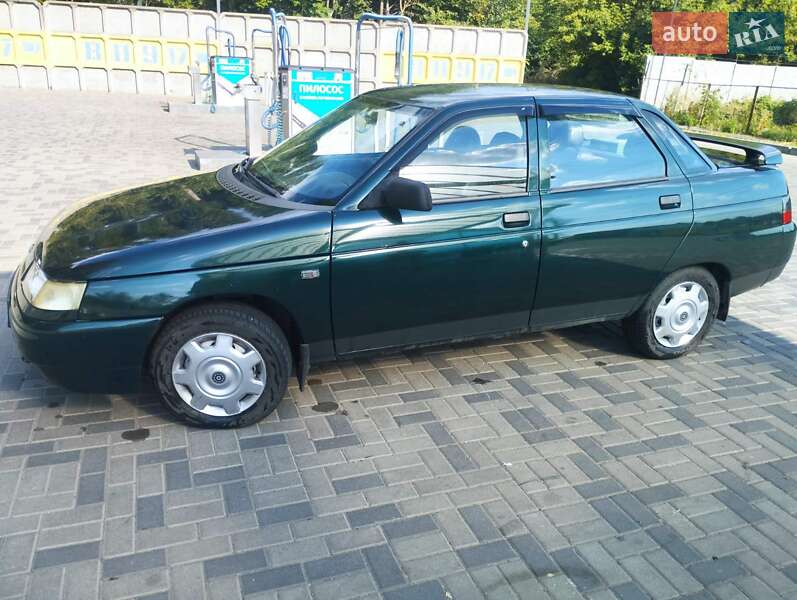 Седан ВАЗ / Lada 2110 2002 в Днепре