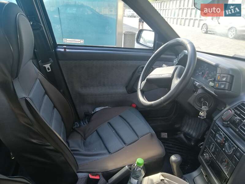 Седан ВАЗ / Lada 2110 2002 в Днепре