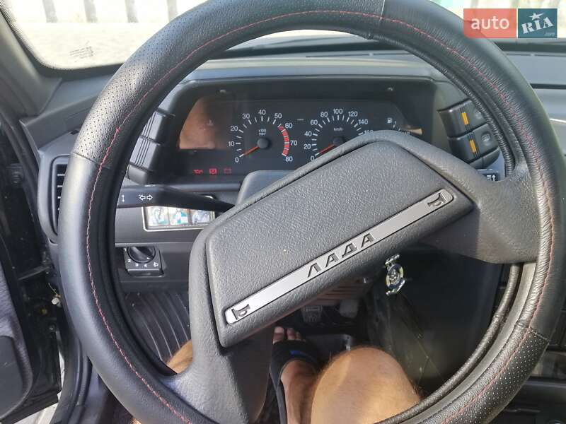 Седан ВАЗ / Lada 2110 2002 в Днепре