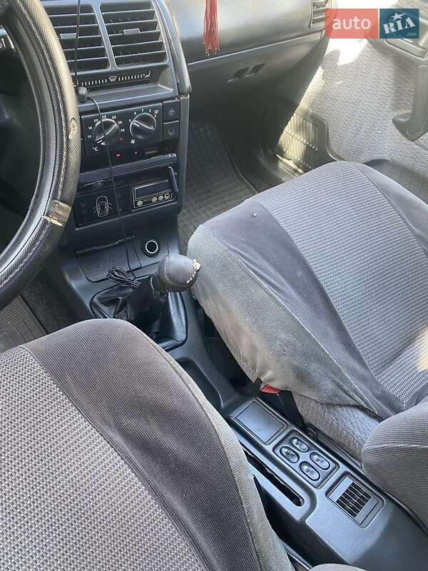 Седан ВАЗ / Lada 2110 2002 в Синельниково