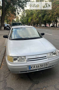 Седан ВАЗ / Lada 2110 2003 в Киеве