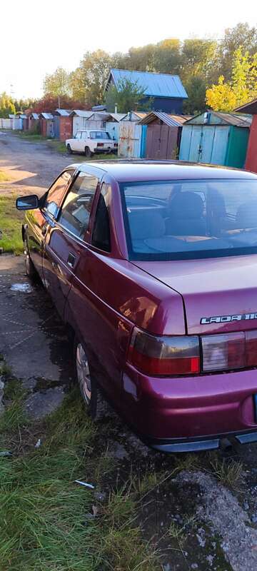 Седан ВАЗ / Lada 2110 2000 в Львове