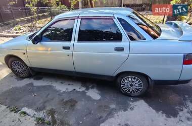 Седан ВАЗ 2110 2001 в 