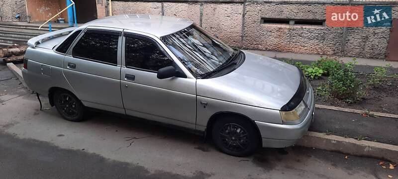 Седан ВАЗ / Lada 2110 2005 в Кривом Роге