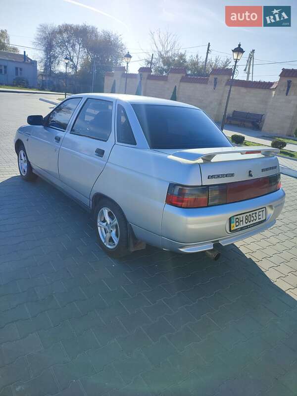 Седан ВАЗ / Lada 2110 2003 в Измаиле