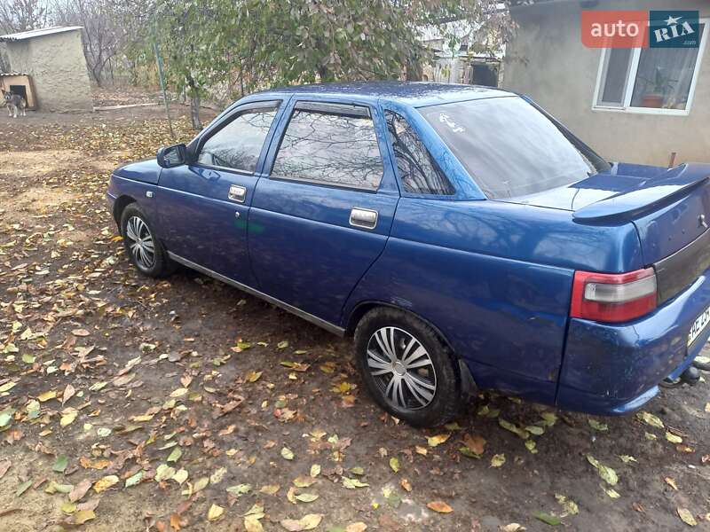 Седан ВАЗ / Lada 2110 2001 в Первомайске