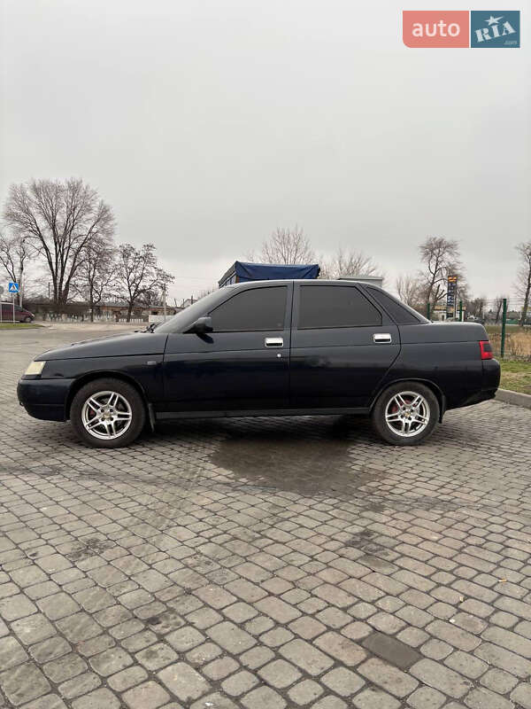 Седан ВАЗ / Lada 2110 2004 в Новомосковську