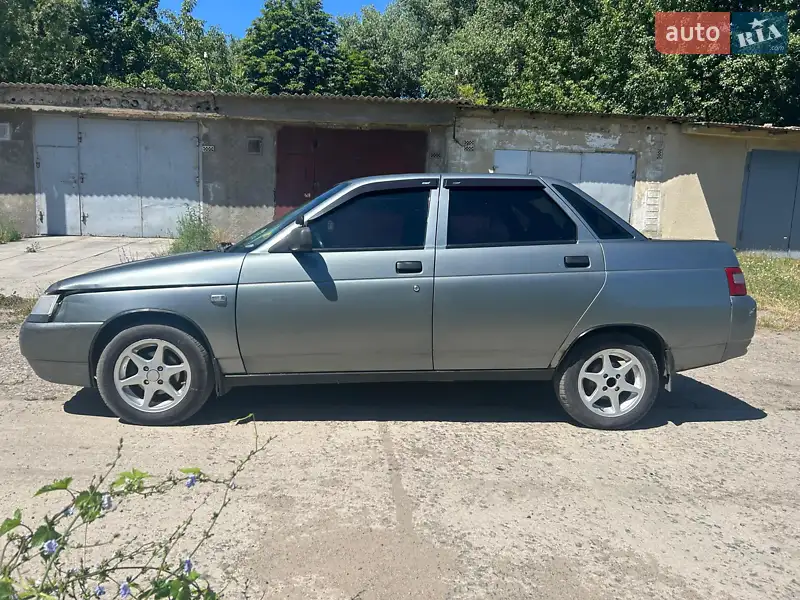 ВАЗ / Lada 2110