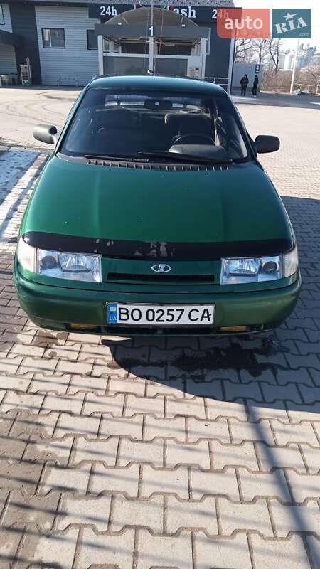 Седан ВАЗ 2110 2001 в 