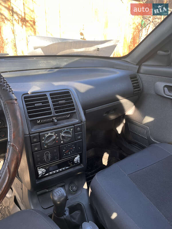 Седан ВАЗ / Lada 2110 2004 в Тернополе
