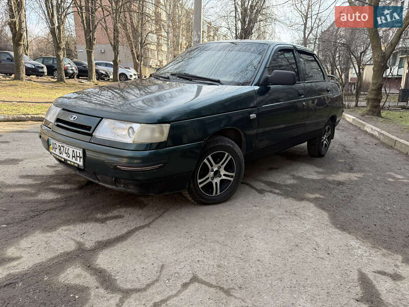 Седан ВАЗ 2110 2003 в 