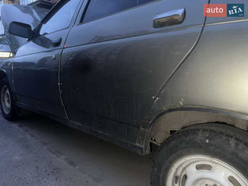 Седан ВАЗ / Lada 2110 1999 в Чернигове