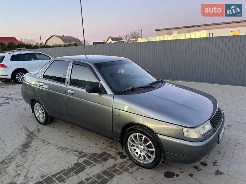Седан ВАЗ / Lada 2110 2005 в Острозі