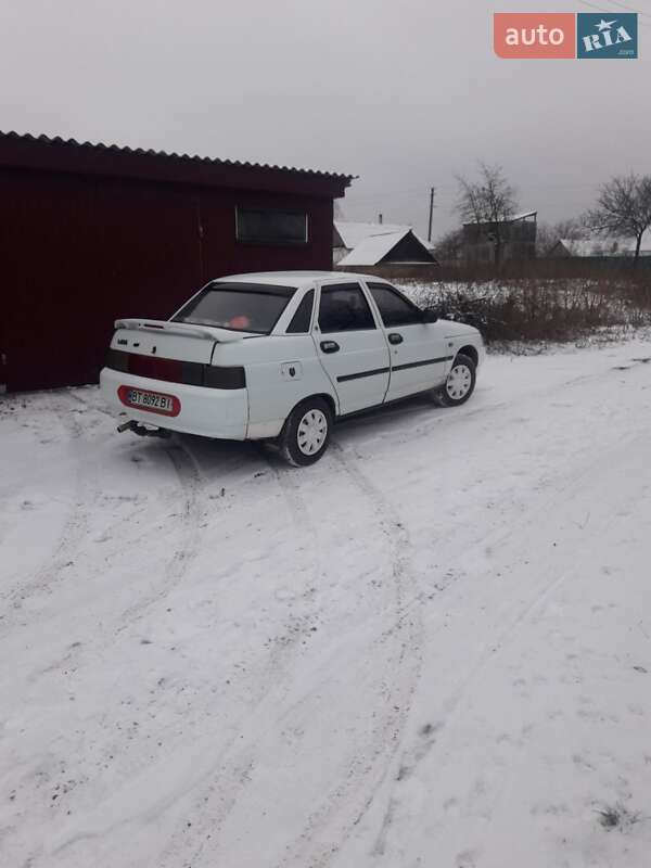 Седан ВАЗ 2110 2002 в 