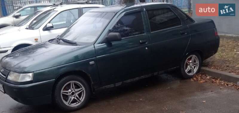 Седан ВАЗ / Lada 2110 2003 в Харькове