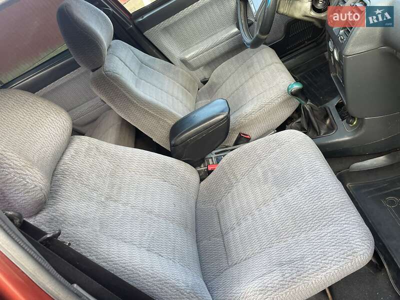 Седан ВАЗ / Lada 2110 1999 в Прилуках